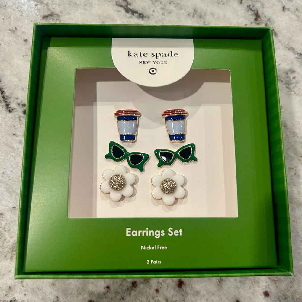 Target x Kate SpadeCoffee Cup, Sunglasses, and Flower Earrings Set